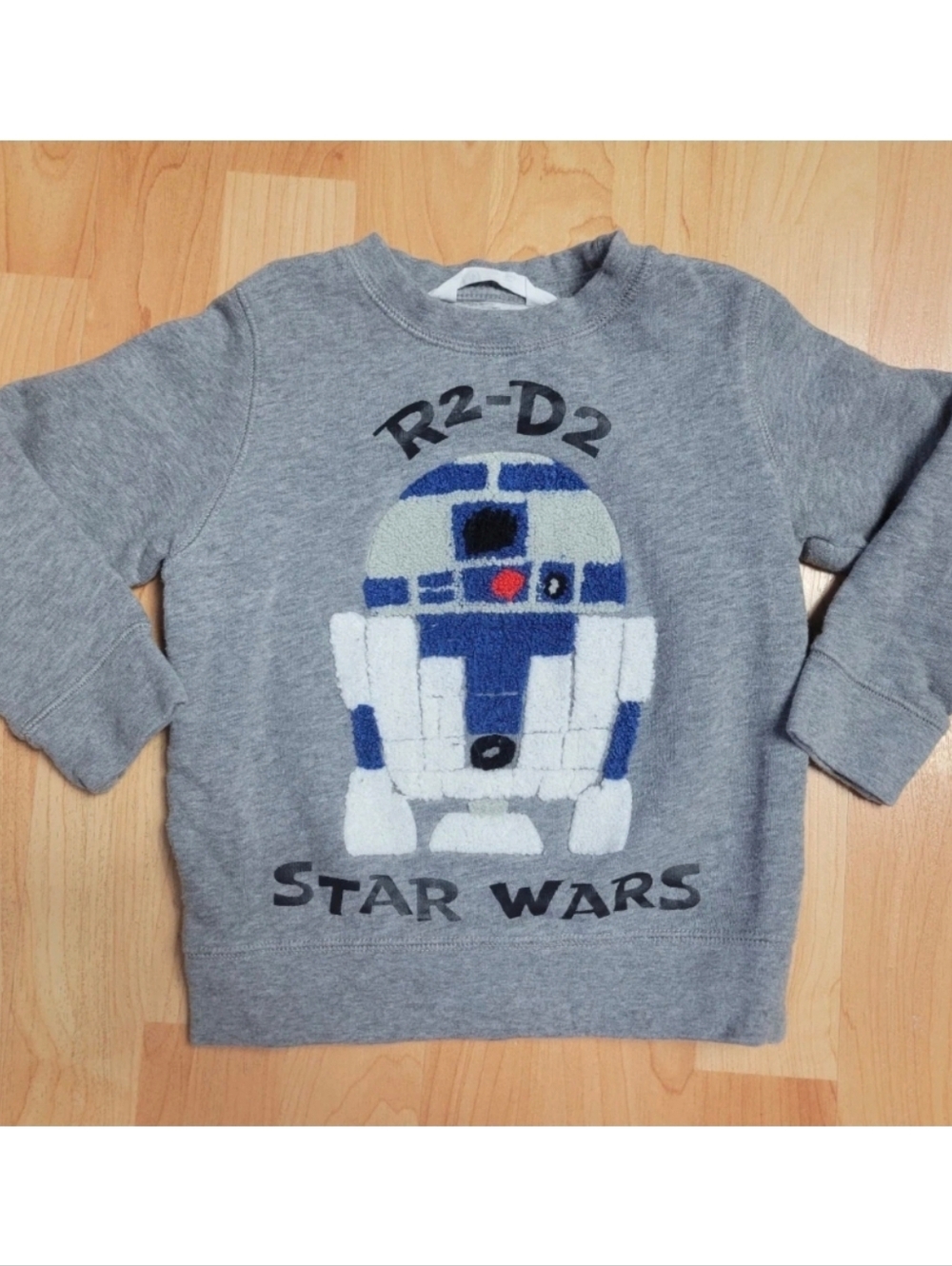 BUNDLE & SAVE H&M Star Wars R2-D2 tufted sweatshirt